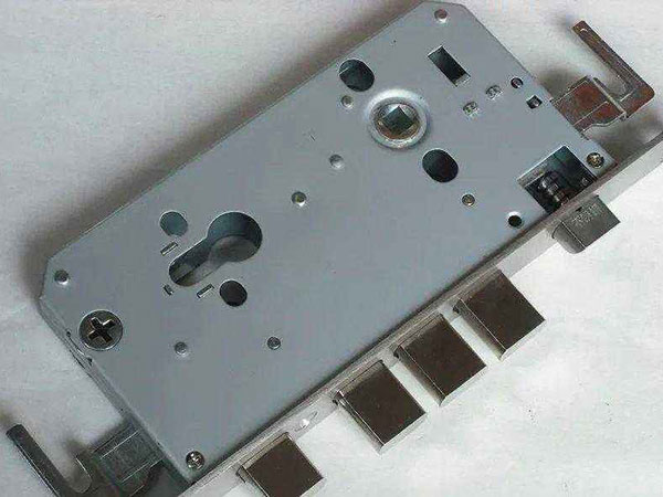 东平24小时上门开锁公司